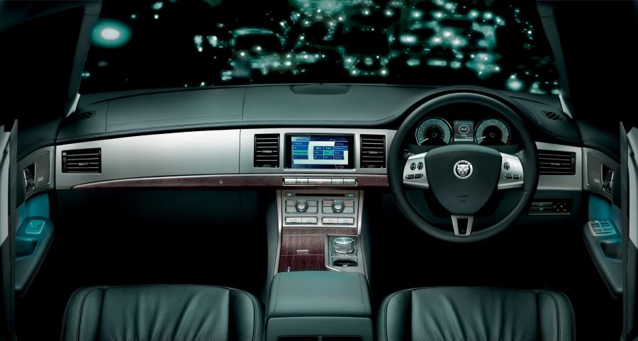  Jaguar XF 2008 года  (фото 45 из 175)